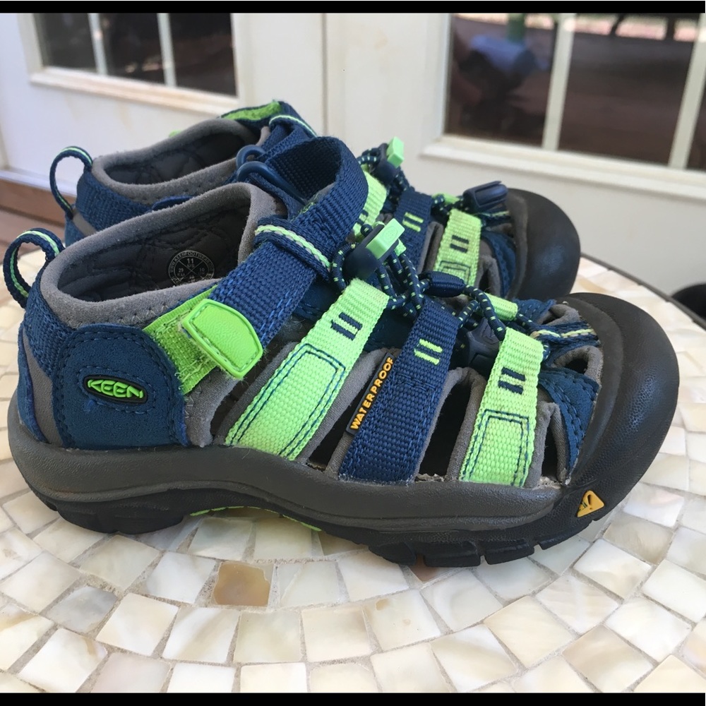 Keen green and blue shoes size 11